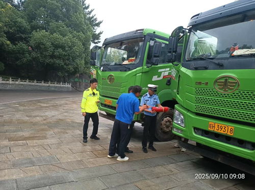 多部門聯合出擊 精準幫扶筑牢建筑垃圾運輸安全防線